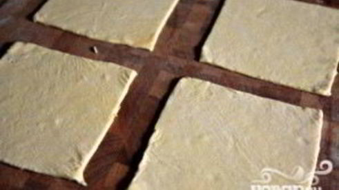 булочки с гуавой и сливочным сыром