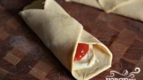 булочки с гуавой и сливочным сыром