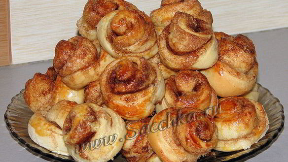 Рецепт Булочки с корицей в виде розочек