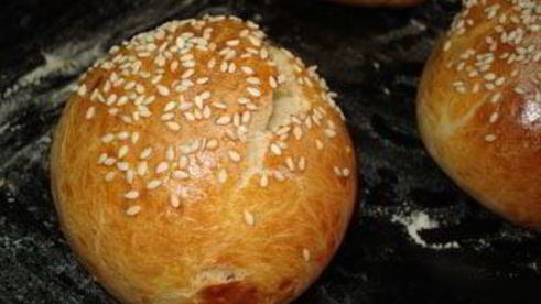 булочки с кунжутом