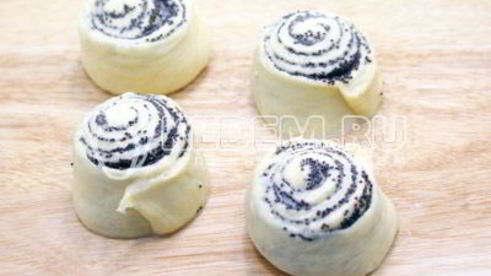 булочки с маком