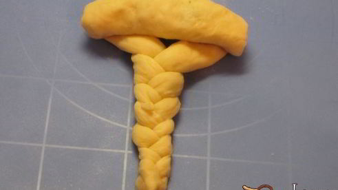 булочки с начинкой из чернослива и яблок