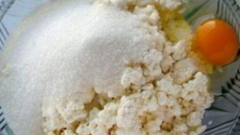 булочки с творогом в сметанной заливке