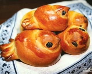 Булочки в форме птичек