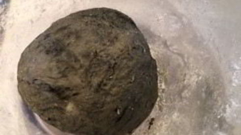 черные булочки