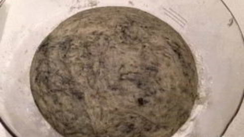 черные булочки