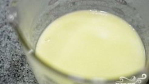 дрожжевые булочки с кунжутом