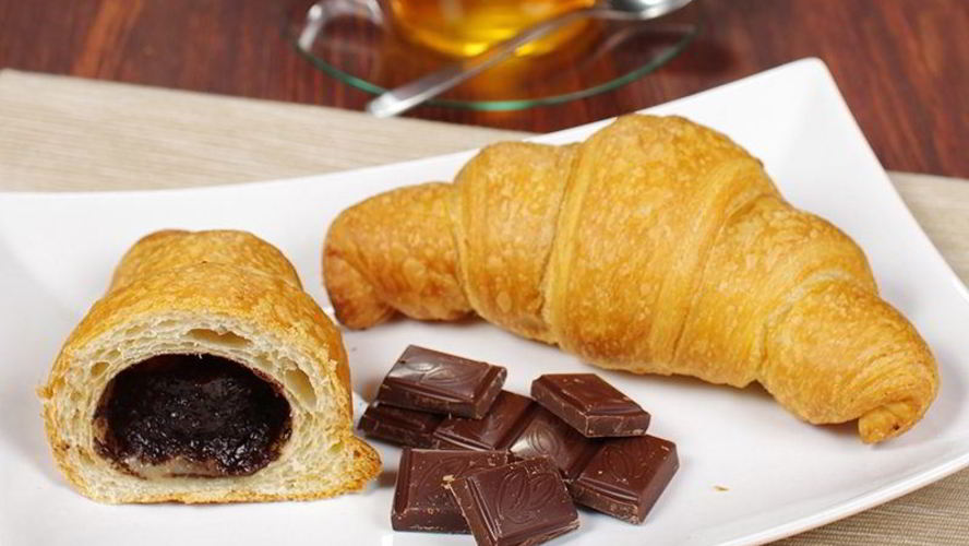 Рецепт круассаны из слоеного теста с шоколадом