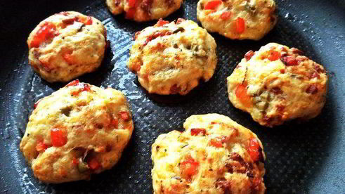 ленивые пиццы-булочки на творожном тесте