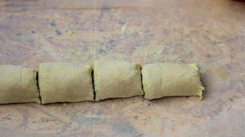 сырные булочки с чесноком и базиликом