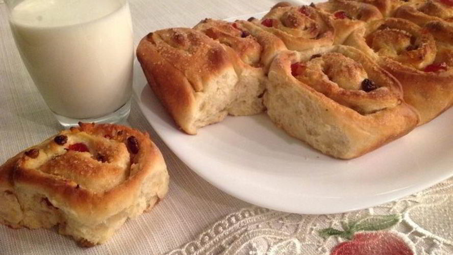 Рецепт традиционные булочки с фруктами