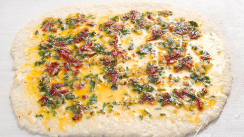 творожные булочки с чесноком и базиликом