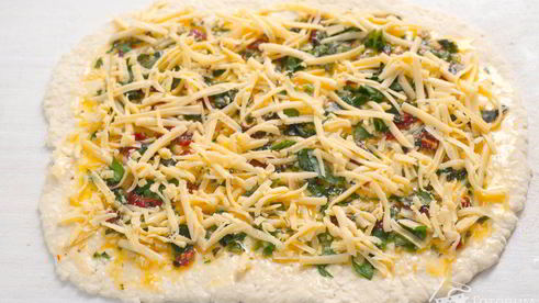 творожные булочки с чесноком и базиликом