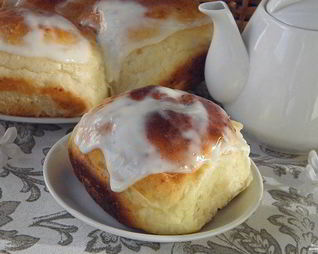 Творожные булочки в сметанной заливке