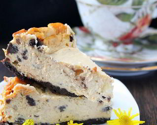 Чизкейк из ряженки с печеньем