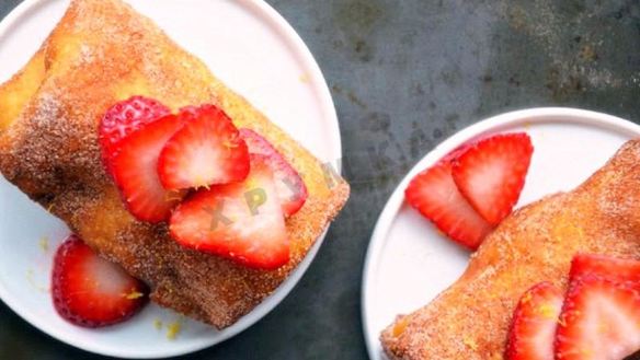 Рецепт Клубничный чизкейк в лаваше с творогом