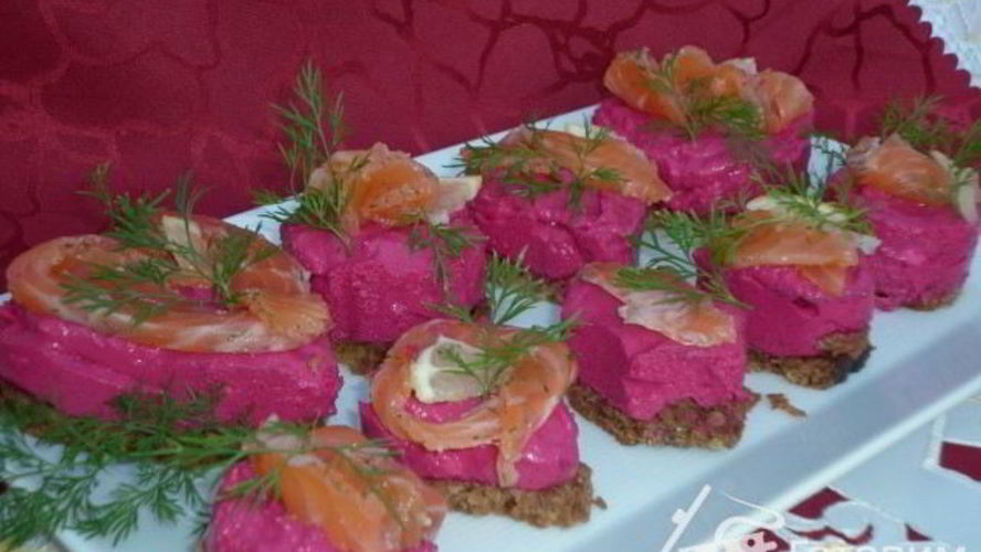 Рецепт свекольный чизкейк с семгой