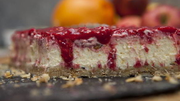 Рецепт Ванильный чизкейк с малиновым соусом