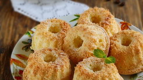 бисквитные кексы в силиконовых формочках