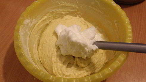 кекс с грушей и белым шоколадом