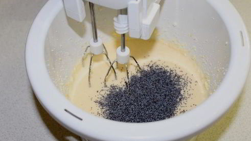 кекс с маком и ревенем