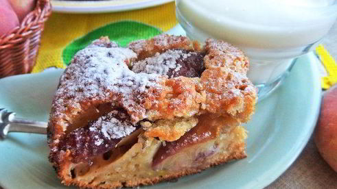 кекс с цукини и персиками