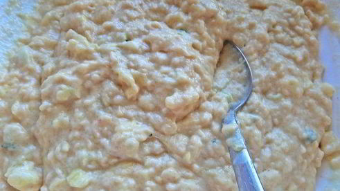 кекс с цукини и персиками