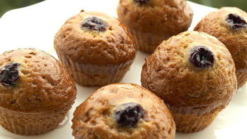 медово-имбирные кексы с вишней