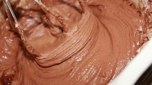 шоколадный кекс с фисташками