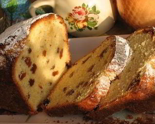 Сметанный кекс с изюмом