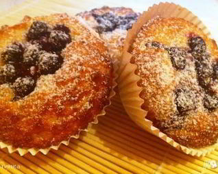 Творожные кексы со смородиной