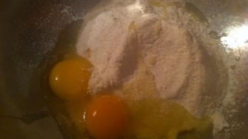 творожные кексы со смородиной