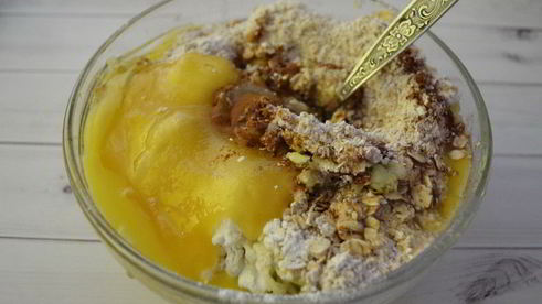 яблочный кекс с грецкими орехами