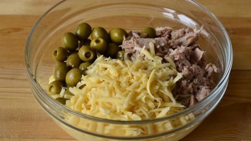 закусочные кексы с тунцом