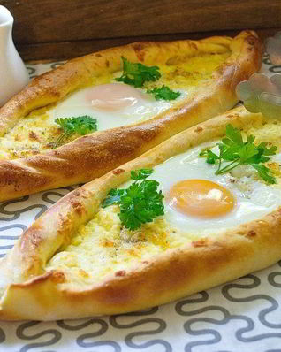 Хачапури по-аджарски