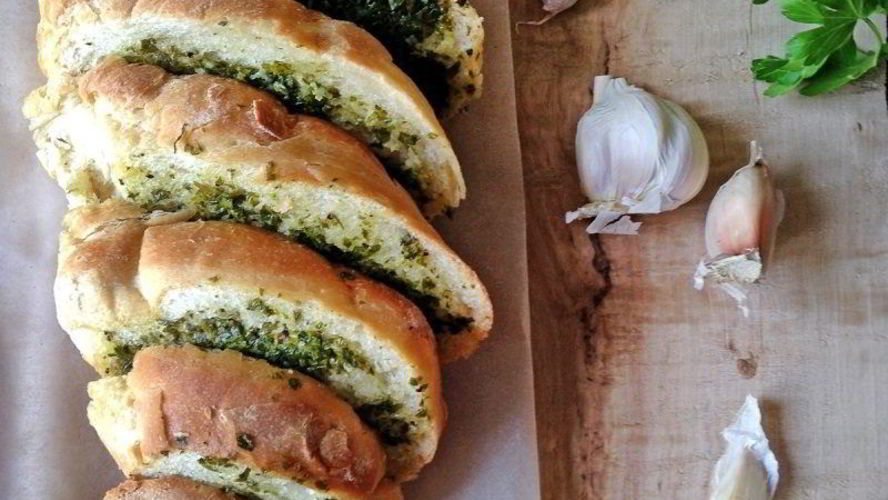 Рецепт багет с чесночным маслом