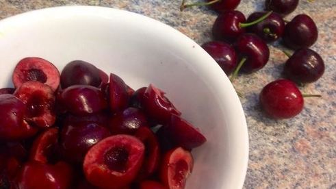 галеты с черешней и горьким шоколадом