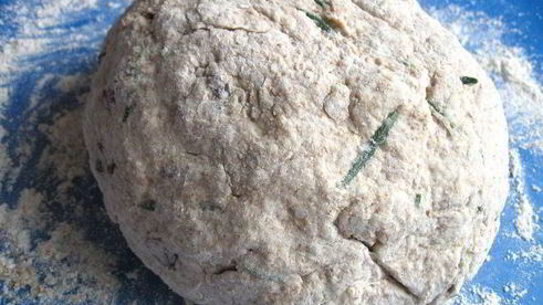 ирландский содовый хлеб с розмарином и клюквой