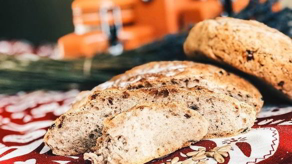 Рецепт Хлеб на ночной опаре с карамелизированным луком