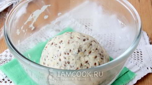 хлеб с семенами льна и овсяными хлопьями