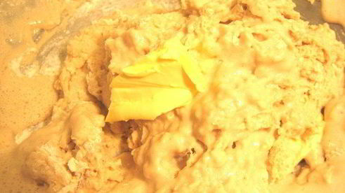 хлеб закусочный с оливками и сыром