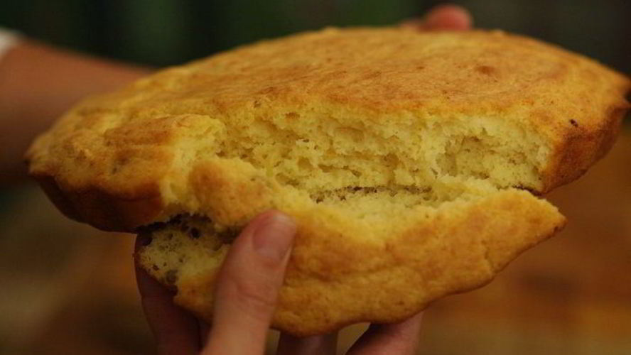 Рецепт кукурузный хлеб на сале