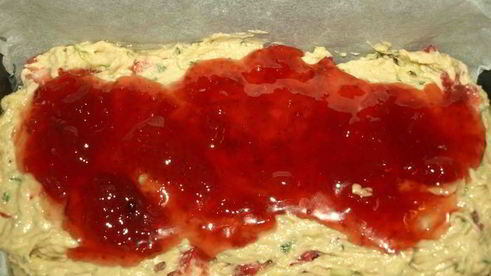 огуречно-клубничный хлеб