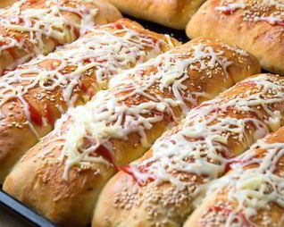 Сконы с томатным соусом