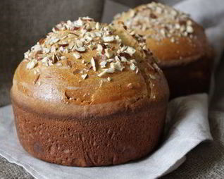 Сладкий хлеб с апельсином и кардамоном