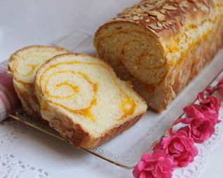 Сладкий хлеб с прослойкой