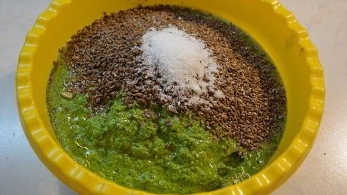 зеленые хлебцы с семечками