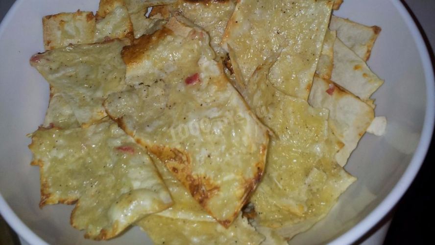Рецепт чипсы из лаваша с яйцом сыром и колбасой