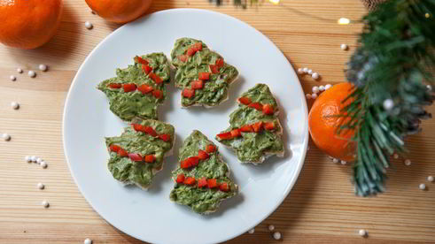 елочки из лаваша с гуакамоле