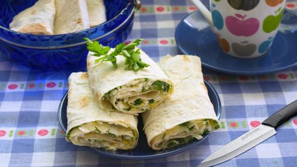 Рецепт Лаваш с брынзой и зеленью